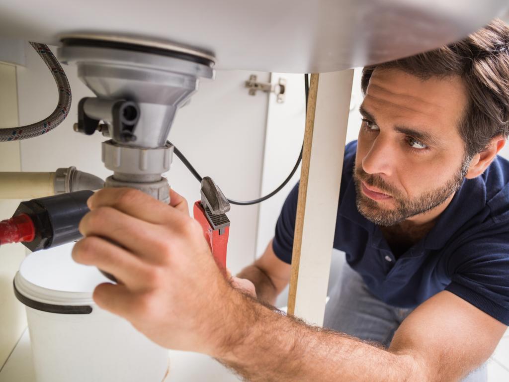 What Signs Point to a Plumbing Emergency?