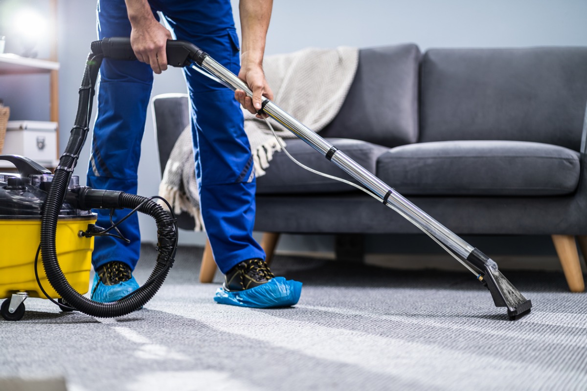 A Step-by-Step Guide for Using Carpet Stain Remover to Master the Art of Removing Difficult Carpet Stains