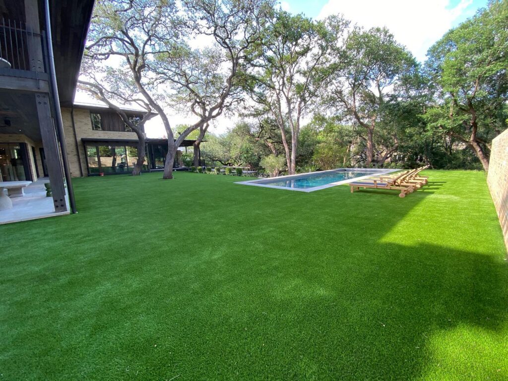 Transform Your Backyard: The Ultimate Guide to Artificial Grass for a Lush Lawn Year-Roun